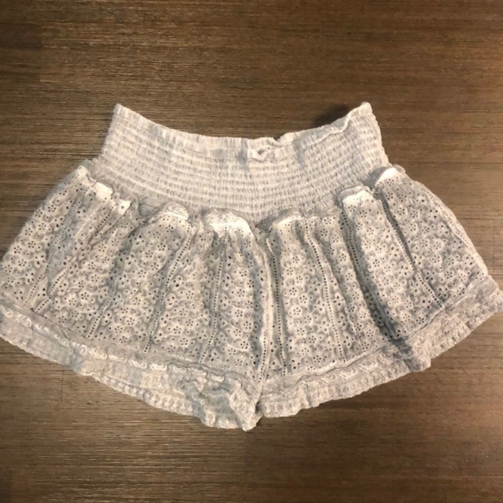 Surf Gypsy Shorts. Size L